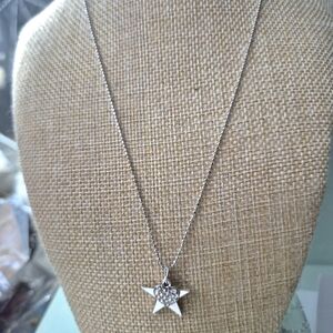 Silver Star Pendant Necklace